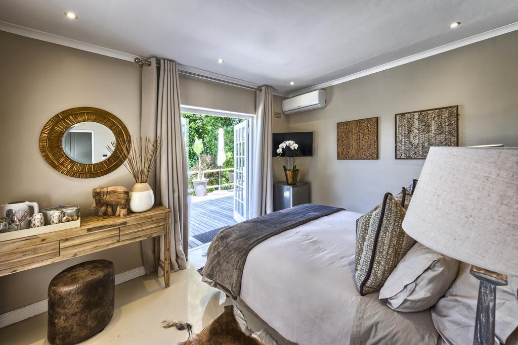 Ikhaya Safari Lodge Fokváros Kültér fotó